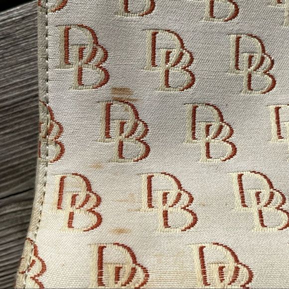 Dooney & Bourke ivory and brown monogram tote purse - Picture 6 of 11